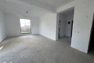 Casă cu Teren 260 Mp în Central - 10