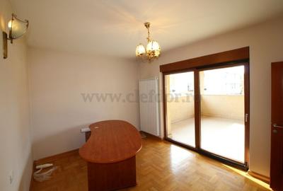 Casă individuală cu 9 camere cu Canalizare în Dorobanți - 14