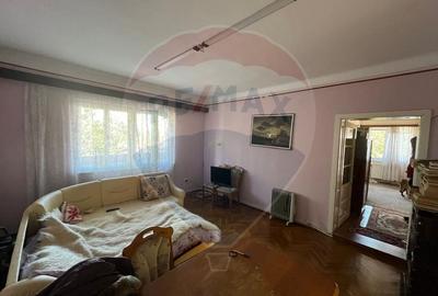 Casa cu potential, in inima Turzii - Micro 1, Str. Primaverii - 6