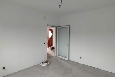 Casă cu 6 camere cu Teren 600 Mp în Călugăreni - 12