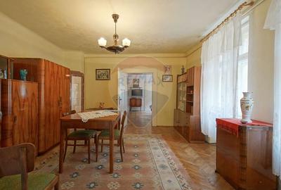 Apartament cu potential deosebit, pe str. Republicii - Centrul Istoric - 3