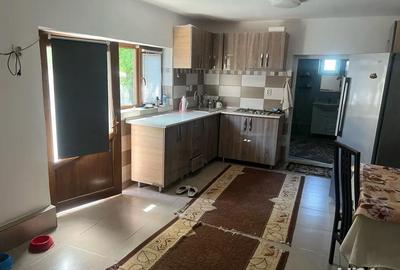 Casă cu 5 camere cu Teren 1300 Mp în Turcoaia - 8