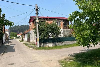 Casă cu 5 camere cu Teren 300 Mp în Bratca - 3