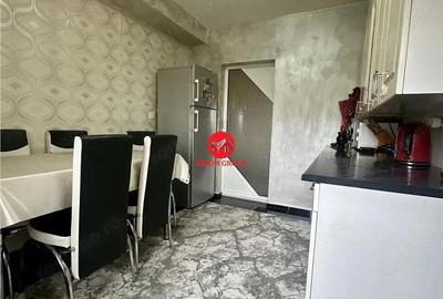 Apartament cu 4 camere decomandat în Inel I - 11