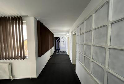 Spatiu Pretabil Servicii | 4 Camere | 80mp 50mp terasa - 10