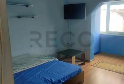 Apartament cu 3 camere decomandat în Decebal - 2