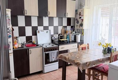 Casă cu 4 camere cu Teren 2300 Mp în Bradu - 7