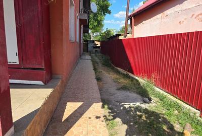 Casă cu 6 camere cu Teren 2000 Mp în Săvinești - 12