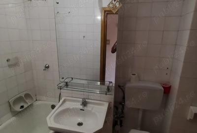 De vanzare apartament 3 camere decomandat, B-dul Dacia, Oradea De vanzare apartament 3 camere decomandat, B-dul Dacia, Oradea - 5