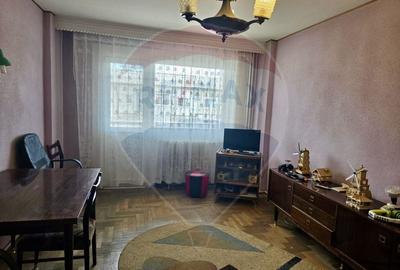 Apartament cu 3 camere decomandat de vanzare, zona Orizont - 7