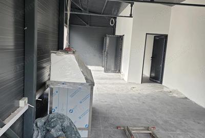 Spațiu comercial, de 80 mp, în Rovinari - 2