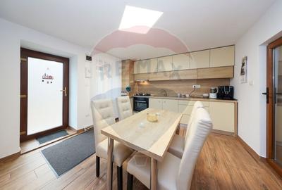 Casă săsească deosebită în Cristian – complet mobilată și utilată - 2