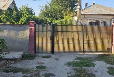 Casă individuală cu 5 camere cu Teren 1292 Mp în Peretu - 4