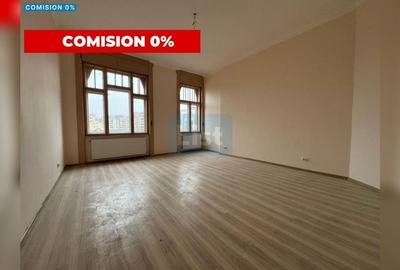 Apartament cu 3 camere semidecomandat în Central - 1