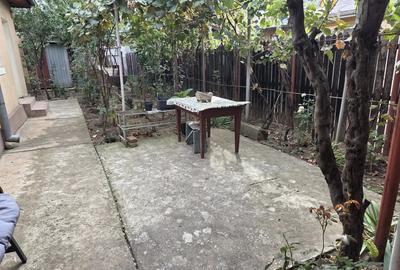 Casa de vanzare, 2 camere, 65 mp, teren 295 mp, sector 6 - 6