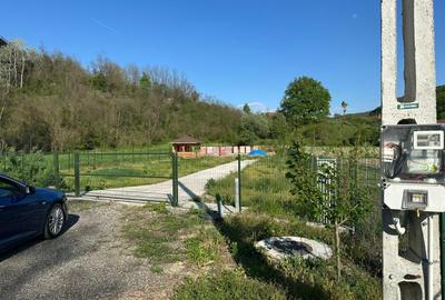 Casă cu 5 camere în Golești