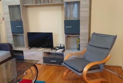 Inchiriez apartament  de 2 camere la  Pta Ch de Gaulle - 10
