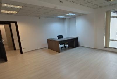 Bulevardul Gării - spatiu birouri  110 + 2 locuri parcare - utilitățile incluse - 1