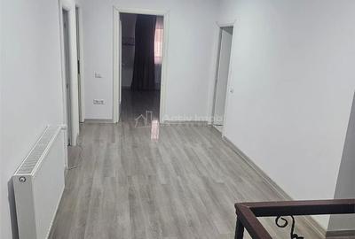 Casă cu 5 camere cu Teren 400 Mp în Răzvad - 9