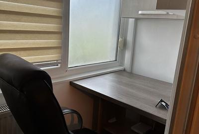 Apartament cu 3 camere semidecomandat în Central - 5