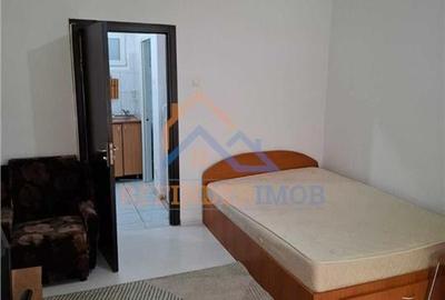 Vanzare apartament 1 camera zona Giurgiului