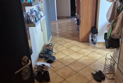 Apartament cu 4 camere decomandat în Crângași - 2