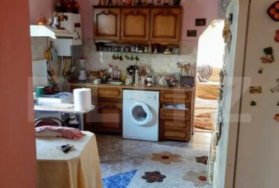 Casă cu 4 camere cu Teren 330 Mp în Central - 2