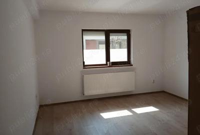 Casă cu 3 camere cu Teren 400 Mp în Domnești - 4