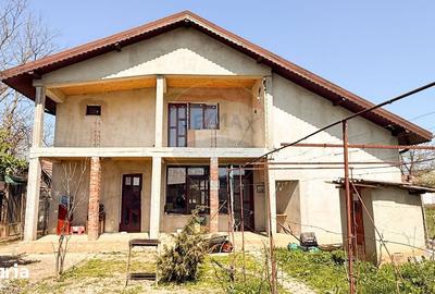 Casă cu 7 camere cu Teren 1592 Mp în Periș - 16
