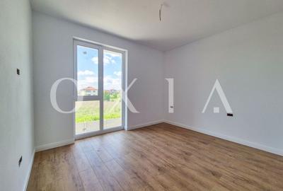 AX1030 Mosnita Noua, 1/2 Duplex Despartit Prin Camera Tehnica - 2