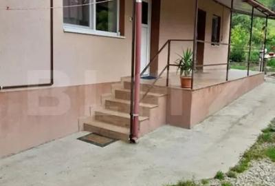Casă cu 2 camere cu Teren 850 Mp în Central - 5