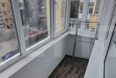 Apartament cu 3 camere semidecomandat în Micro 9 - 8