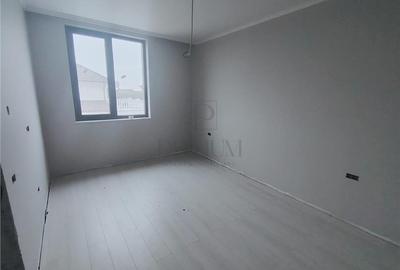 Duplex cu 5 camere cu Canalizare în Moșnița Nouă - 6