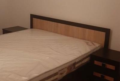 Apartament cu 4 camere decomandat în Petru Rareș