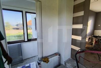 Casa cu 2 camere si living cu o gradina generoasa in suprafata de 4300 mp - 11