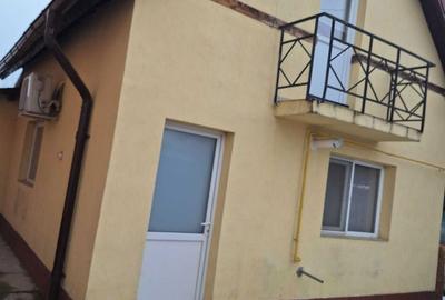Casă cu 2 camere cu Teren 140 Mp în Central - 2