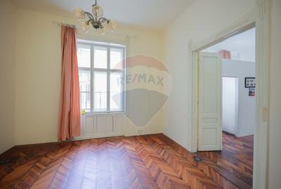 Apartament cu 4 camere în Ultracentral