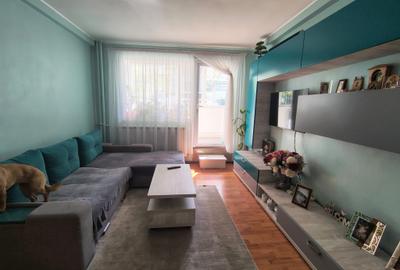 Apartament cu 2 camere semidecomandat, mobilat în Central