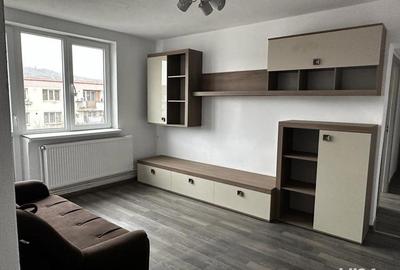 Apartament cu 4 camere în Motru - 8