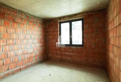 Casă cu 4 camere cu Teren 700 Mp în Săcălășeni - 2