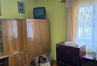 Casă cu Teren 1200 Mp în Central - 1