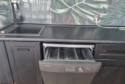 Spațiu comercial, de 14 mp, în 9 Mai - 3