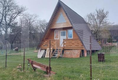 Casă cu 2 camere cu Teren 430 Mp în Pădureni - 1