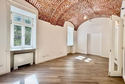 Spatiu birou in cladire istorica restaurata - 2