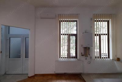 Spatiu birou de inchiriat, situat pe str.I.Vulcan, Oradea Spatiu birou de inchiriat, situat pe str.I.Vulcan, Oradea - 2