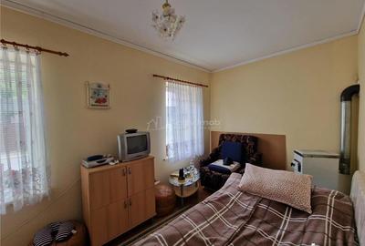 Casă cu 5 camere cu Teren 2446 Mp în Central - 19