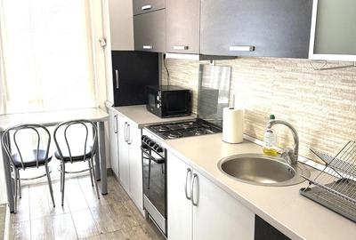 Apartament cu 2 camere decomandat în Decebal