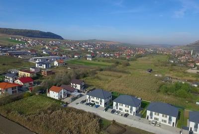 Teren 2.000 mp, proiect 2 duplexuri, Chinteni, posibilitate parcelare - 1