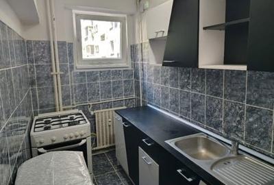 Garsonieră decomandată în Titan - 4