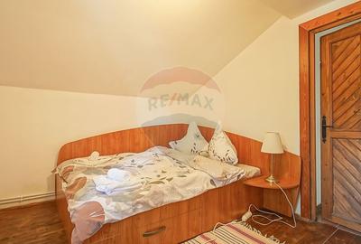 Casă cu 16 camere cu Teren 1368 Mp în Timișu de Sus - 54